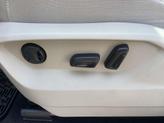 Thumbnail of 2026 silver mist metallic Volkswagen Atlas