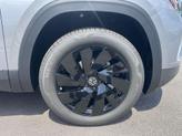 Thumbnail of 2026 silver mist metallic Volkswagen Atlas