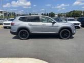 Thumbnail of 2026 silver mist metallic Volkswagen Atlas