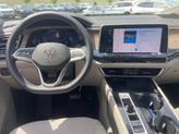 Thumbnail of 2026 silver mist metallic Volkswagen Atlas