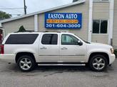 Photo of 2013 White Chevrolet Suburban