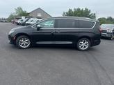 Thumbnail of 2020 Brilliant Black Crystal Pearlcoat Chrysler Pacifica