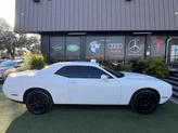 Thumbnail of 2018 White Dodge Challenger