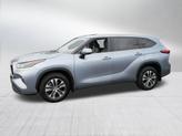 Thumbnail of 2021 Moon Dust Toyota Highlander