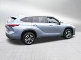 Thumbnail of 2021 Moon Dust Toyota Highlander