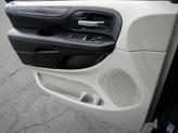 Thumbnail of 2016 True Blue Pearlcoat Dodge Grand Caravan