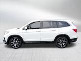 Thumbnail of 2022 Platinum White Pearl Honda Pilot