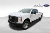 Photo of 2025 Oxford White Ford F-350