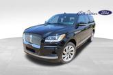 Photo of 2024 Infinite Black Metallic Clearcoat Lincoln Navigator