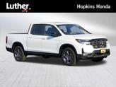 Photo of 2025 Platinum White Pearl Honda Ridgeline