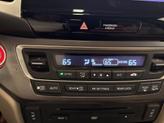 Thumbnail of 2016 White Diamond Pearl Honda Pilot