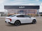 Thumbnail of 2025 Snow White Pearl Kia K4