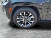 Thumbnail of 2022 Diamond Black Jeep Grand Cherokee