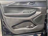 Thumbnail of 2025 Diamond Black Crystal Pearlcoat Jeep Grand Cherokee