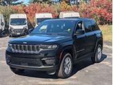 Thumbnail of 2025 Diamond Black Crystal Pearlcoat Jeep Grand Cherokee