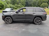 Thumbnail of 2024 Rocky Mountain Pearlcoat Jeep Grand Cherokee