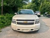 Thumbnail of 2013 White Chevrolet Suburban