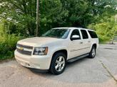 Photo of 2013 White Chevrolet Suburban