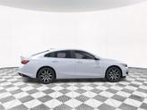 Thumbnail of 2025 Summit White Chevrolet Malibu