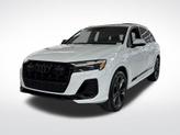 Photo of 2025 Glacier White Metallic Audi Q7