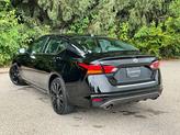 Thumbnail of 2022 Super Black Nissan Altima