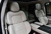 Thumbnail of 2018 White Platinum Metallic Tri-Coat Lincoln Navigator