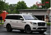 Photo of 2018 White Platinum Metallic Tri-Coat Lincoln Navigator