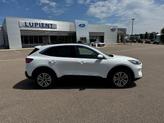 Thumbnail of 2022 STAR WHITE METALLIC TRI-COA Ford Escape
