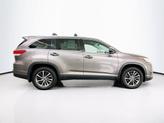 Thumbnail of 2019 Predawn Gray Mica Toyota Highlander