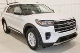 Thumbnail of 2025 Space White Metallic Ford Explorer