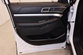 Thumbnail of 2017 Oxford White Ford Explorer