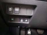Thumbnail of 2016 White Nissan Rogue