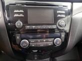 Thumbnail of 2016 White Nissan Rogue