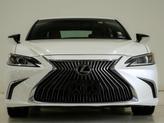 Thumbnail of 2019 Eminent White Pearl Lexus ES 350