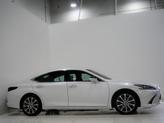 Thumbnail of 2019 Eminent White Pearl Lexus ES 350