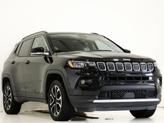Photo of 2022 Diamond Black Crystal Pearlcoat Jeep Compass