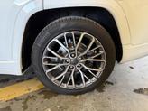 Thumbnail of 2021 Bright White Clearcoat Jeep Grand Cherokee L