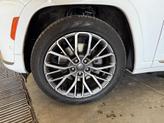 Thumbnail of 2021 Bright White Clearcoat Jeep Grand Cherokee L