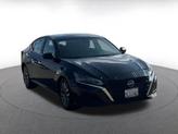Thumbnail of 2024 Super Black Nissan Altima