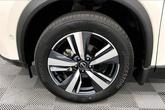 Thumbnail of 2023 Pearl White Tricoat/Super Black Nissan Rogue