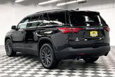 Thumbnail of 2023 Mosaic Black Metallic Chevrolet Traverse