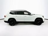 Thumbnail of 2022 Pure White Volkswagen Atlas