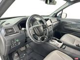 Thumbnail of 2022 Platinum White Pearl Honda Passport