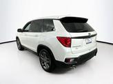 Thumbnail of 2022 Platinum White Pearl Honda Passport