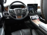 Thumbnail of 2024 Infinite Black Metallic Clearcoat Lincoln Navigator
