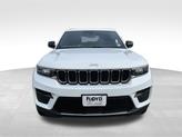 Thumbnail of 2025 Bright White Clearcoat Jeep Grand Cherokee