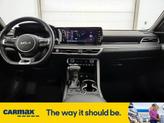 Thumbnail of 2022 Gray Kia K5