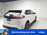 Thumbnail of 2019 White Ford Edge