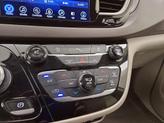 Thumbnail of 2017 White Chrysler Pacifica