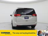 Thumbnail of 2017 White Chrysler Pacifica